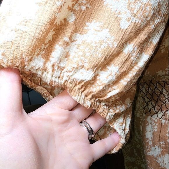 Black Tape_  NWT Beige Floral Smocked Raw Edge Maxi Dress Plus Size 3X - Picture 6 of 11